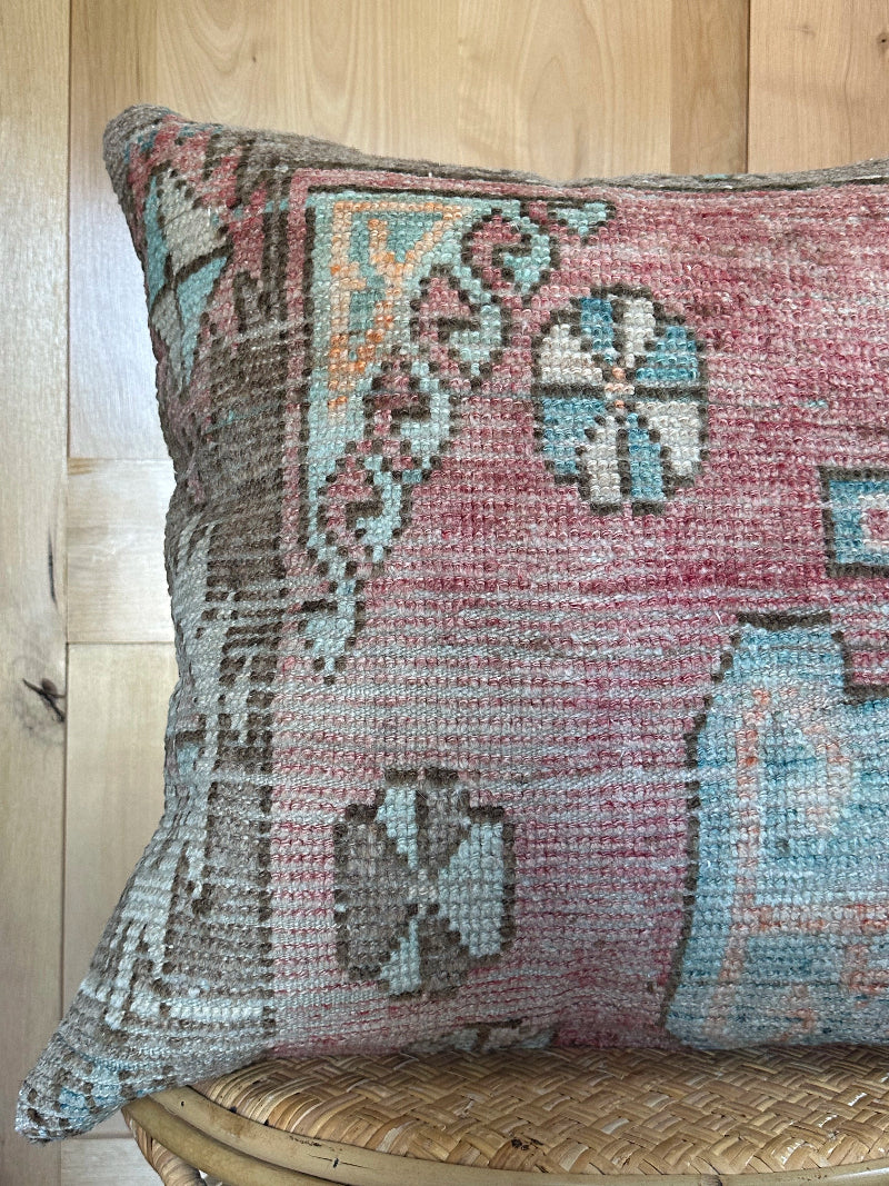 26 by 26 pile pink and blue soft throw pillow