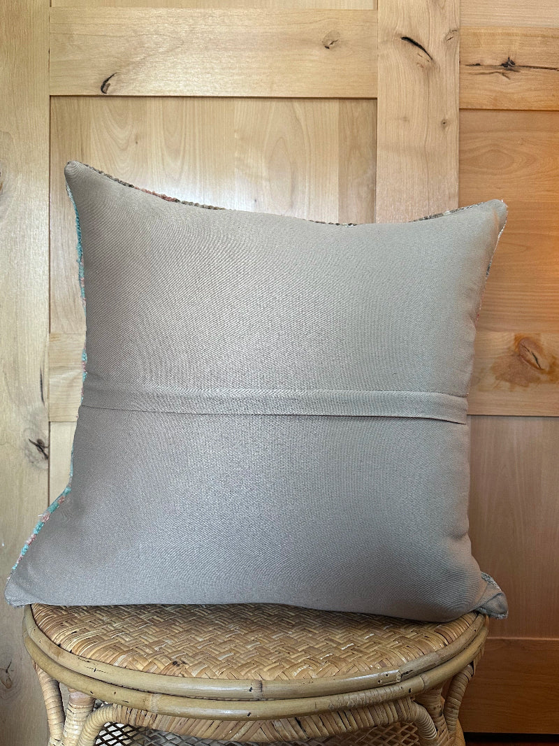 26 by 26 pile pink and blue soft throw pillow