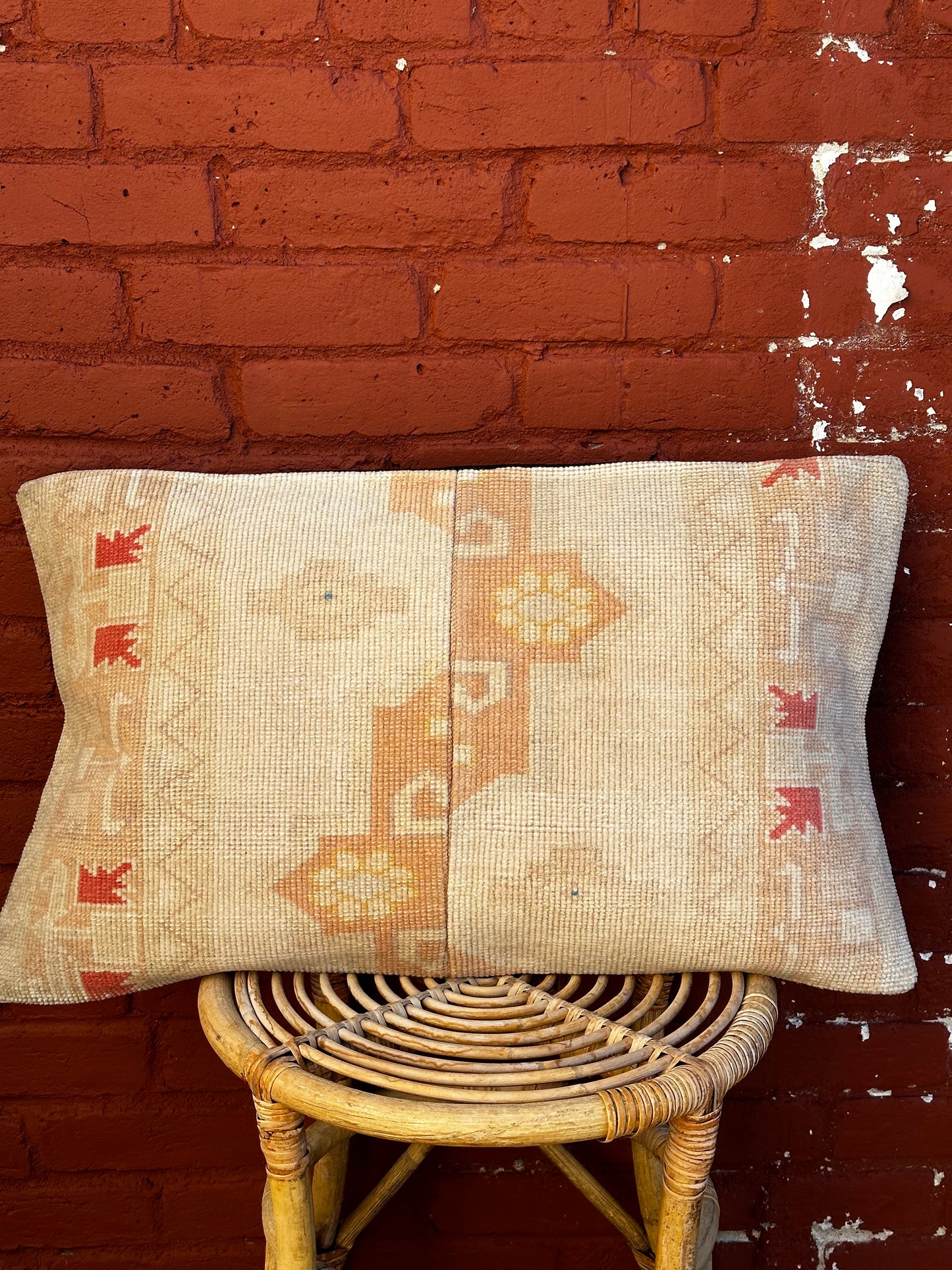 Pile Pillow P-0055