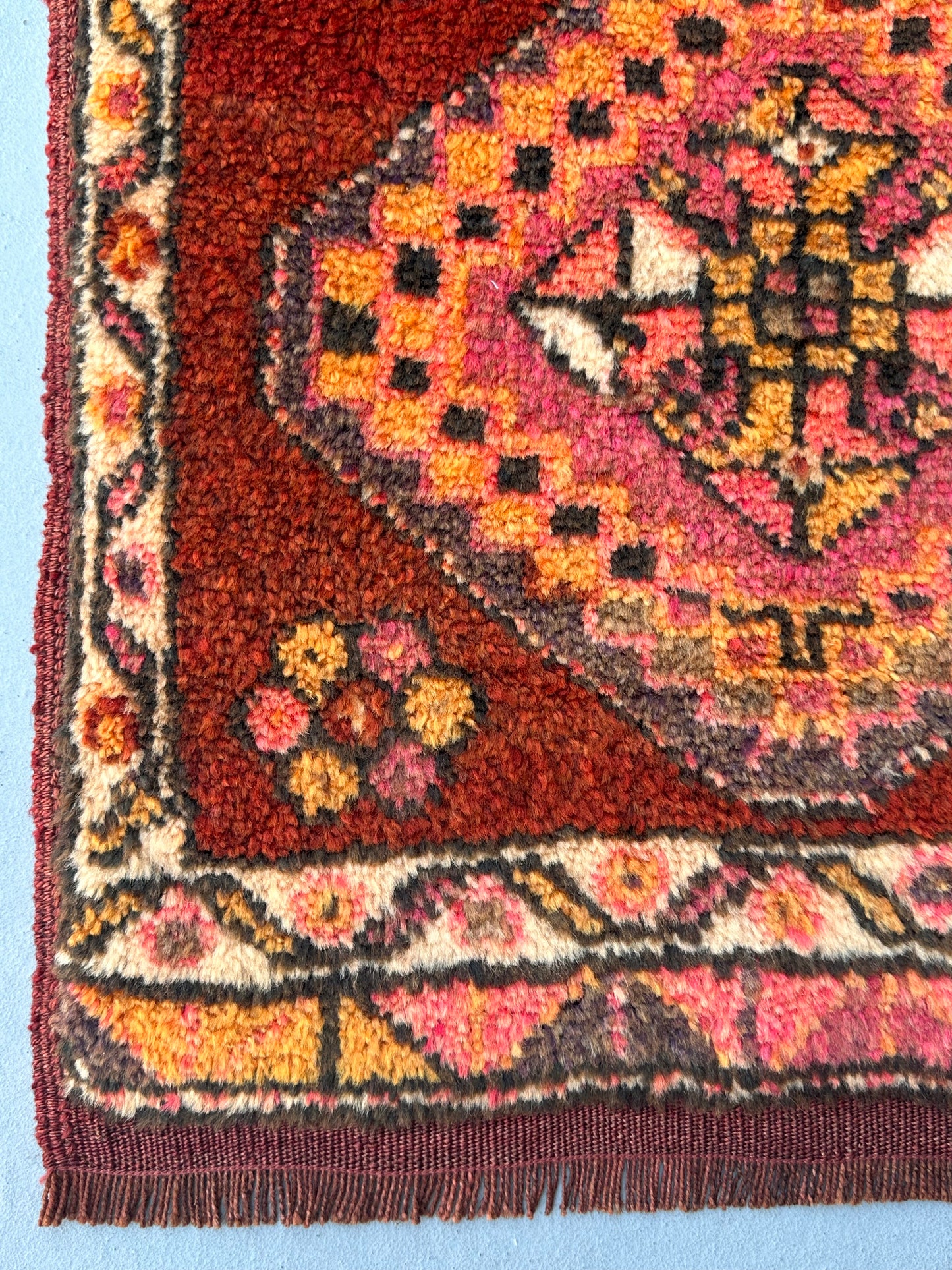 BEYZA - Small Turkish Area Rug 2 x 3.3 ft