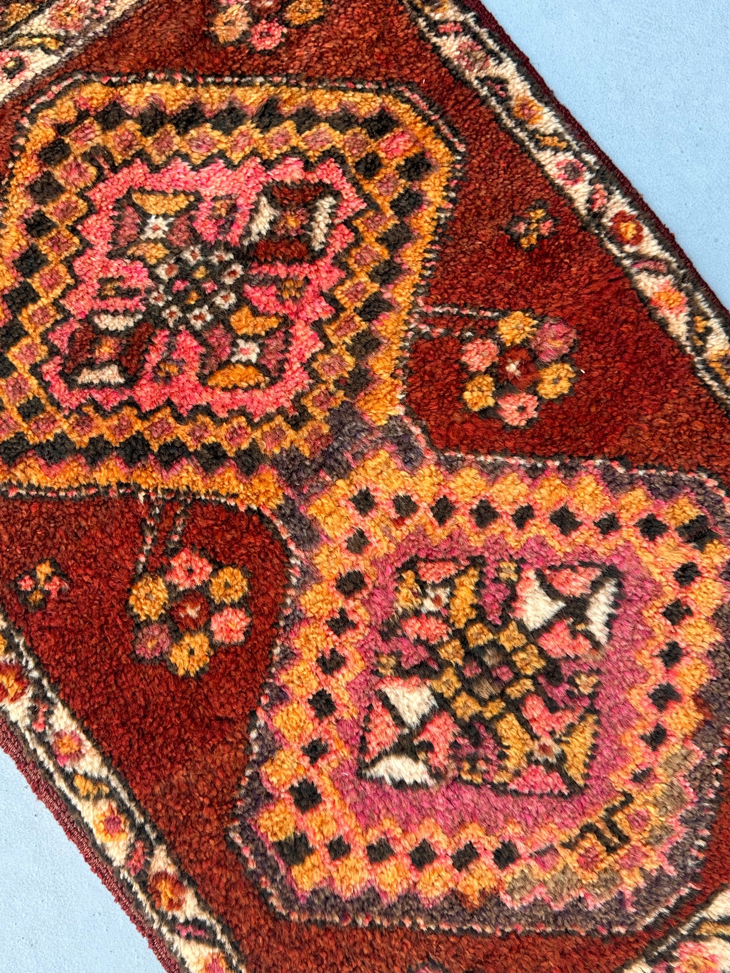 BEYZA - Small Turkish Area Rug 2 x 3.3 ft
