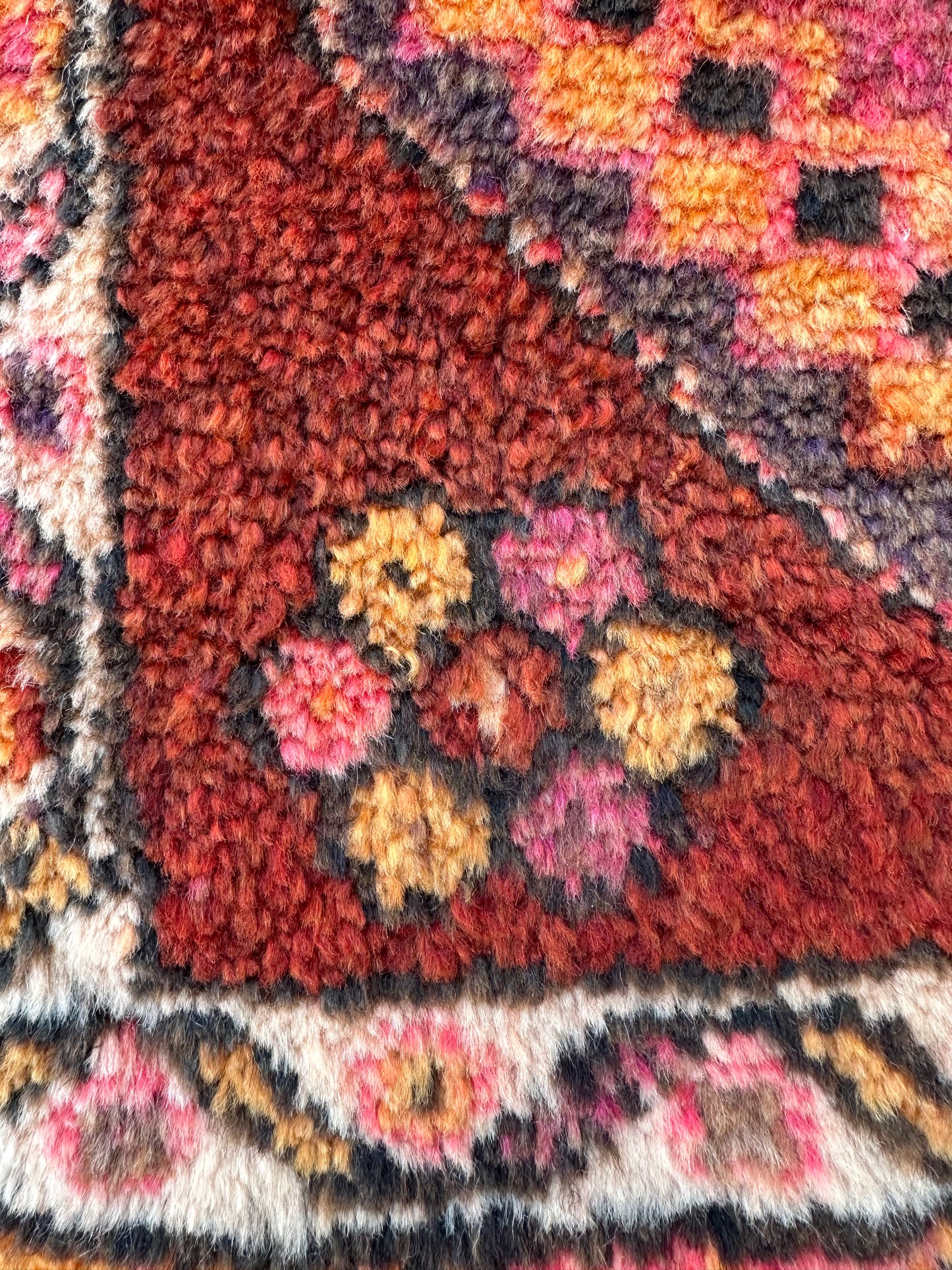 BEYZA - Small Turkish Area Rug 2 x 3.3 ft