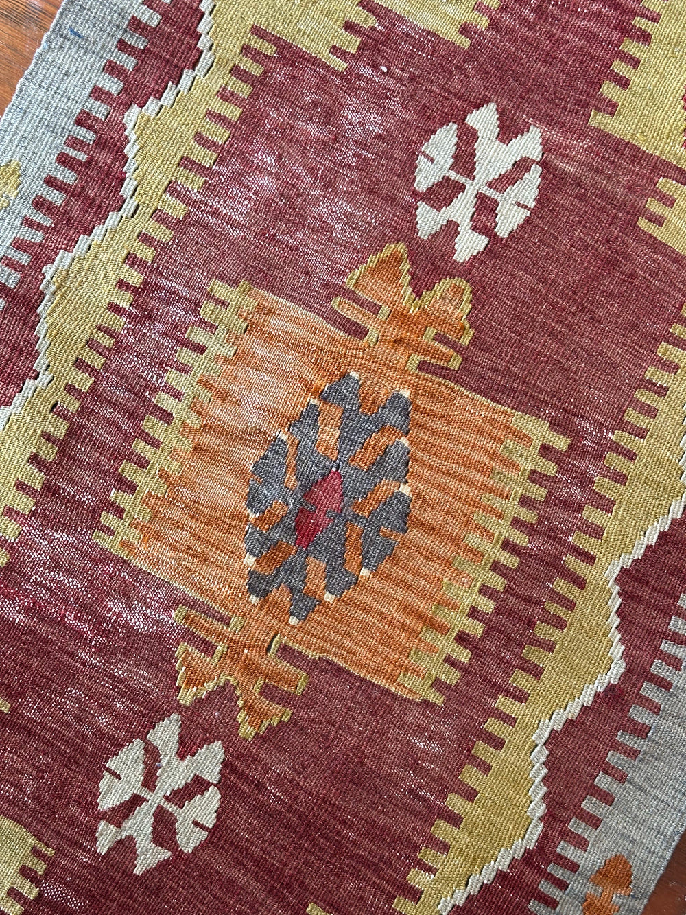 Handwoven Turkish Kilim Rug β Geometric Tribal Design in Burgundy, Olive Green, and Gray β Small Vintage-Style Area Rug β Artisan-Made Home Decor