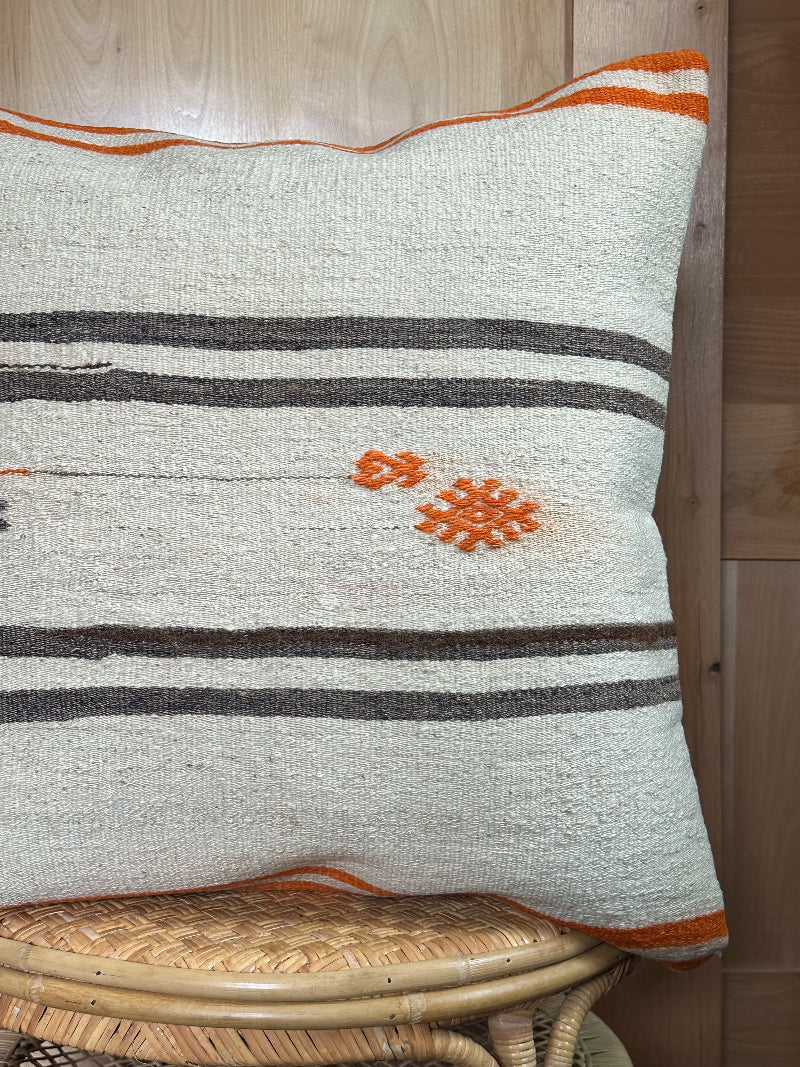 Minimalist Turkish Kilim Pillow Cover – Handwoven Wool Cushion in Ivory with Burnt Orange and Charcoal Gray Tribal Stripes – Modern Boho and Southwestern Home Decor