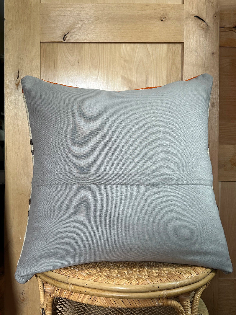 Minimalist Turkish Kilim Pillow Cover – Handwoven Wool Cushion in Ivory with Burnt Orange and Charcoal Gray Tribal Stripes – Modern Boho and Southwestern Home Decor