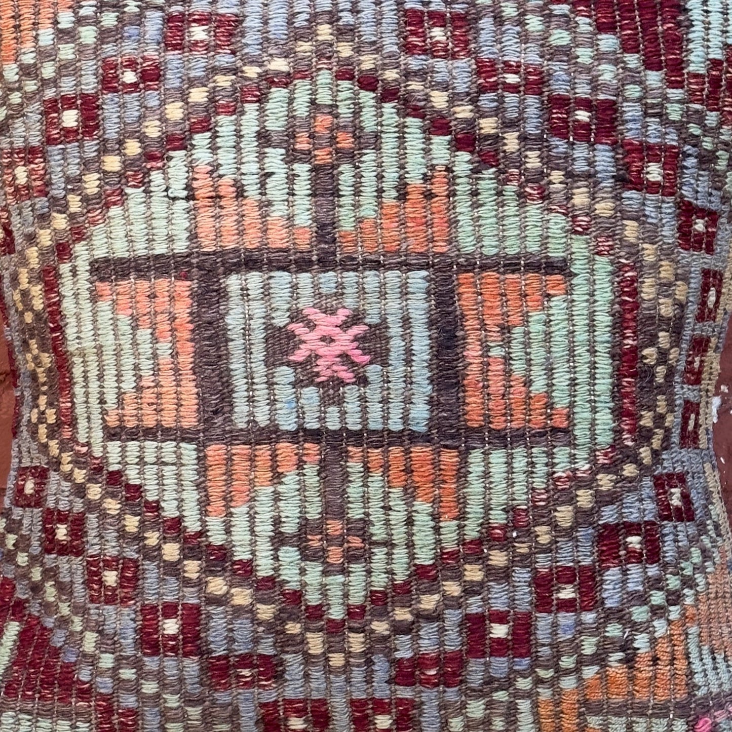 Cicim Pillow, P-0010