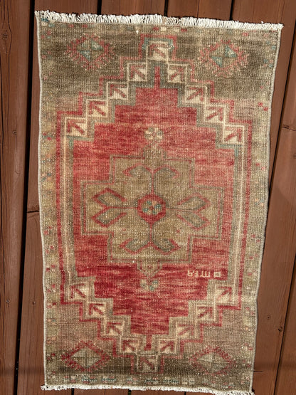 SEVDA - Vintage Turkish Mini Rug