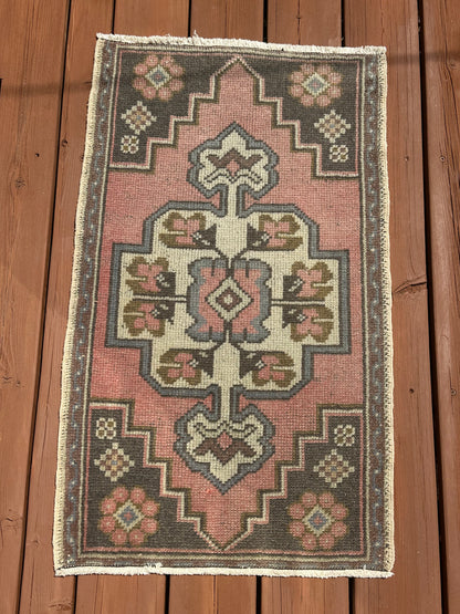 BAHAR - Vintage Turkish Mini Rug, 1.9 x 3 ft