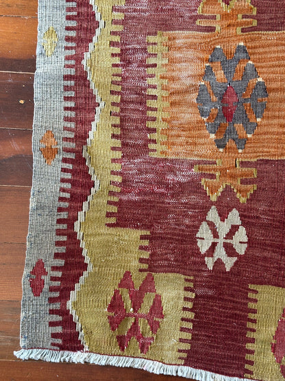 Handwoven Turkish Kilim Rug – Geometric Tribal Design in Burgundy, Olive Green, and Gray – Small Vintage-Style Area Rug – Artisan-Made Home Decor