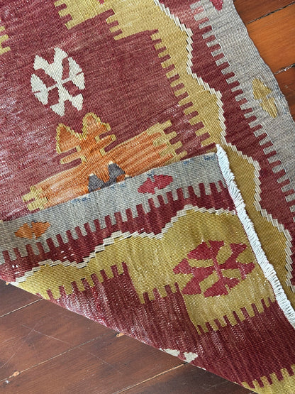 Handwoven Turkish Kilim Rug – Geometric Tribal Design in Burgundy, Olive Green, and Gray – Small Vintage-Style Area Rug – Artisan-Made Home Decor