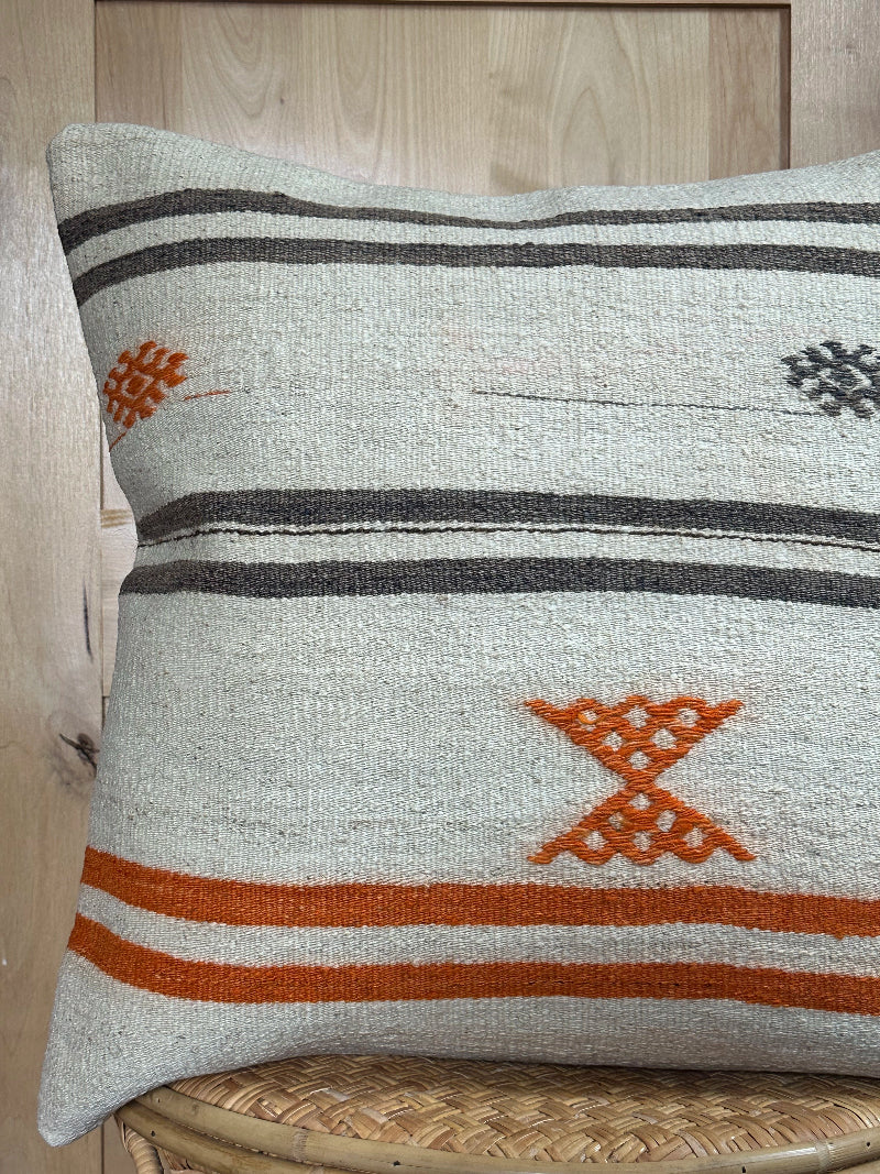 Minimalist Turkish Kilim Pillow Cover – Handwoven Wool Cushion in Ivory with Burnt Orange and Charcoal Gray Tribal Stripes – Modern Boho and Southwestern Home Decor