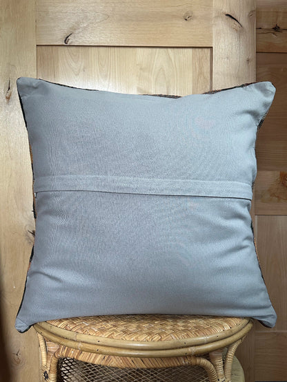 "Handwoven Turkish Kilim Pillow Cover – Vintage Wool Cushion with Bold Southwestern Star Pattern in Pink, Teal, Yellow, and Black – Boho and Eclectic Home Decor Accent