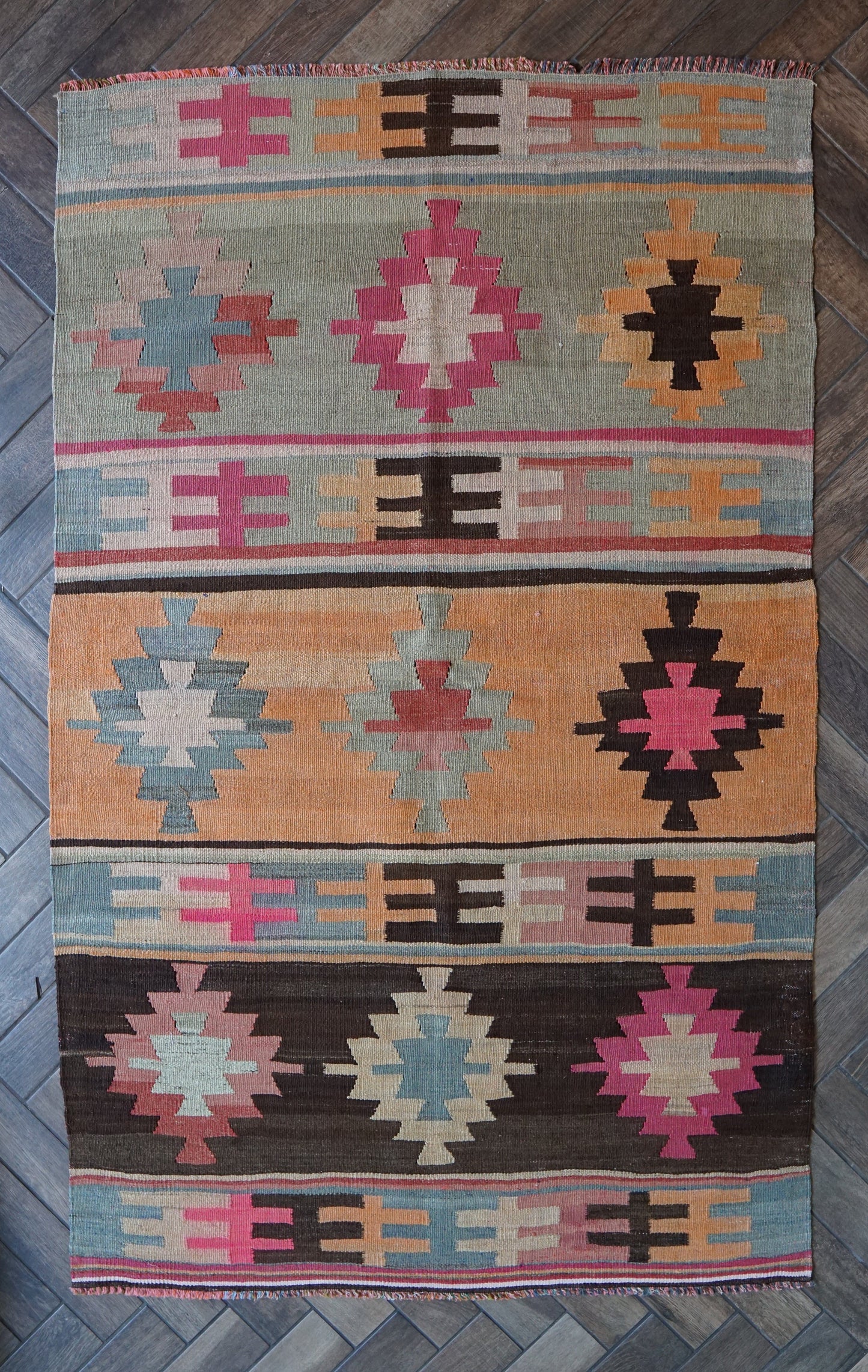 Ekin - Small Turkish Kilim 3.1 x 5.2 ft