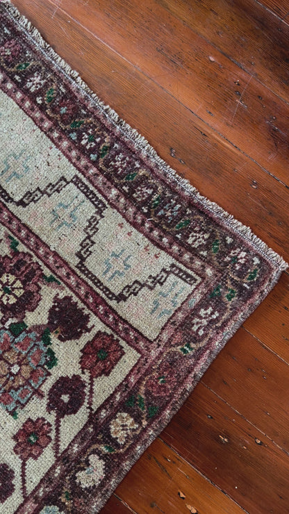 GÜL - Vintage Floral Low-Pile Mini Rug, 1.7 x 3.1